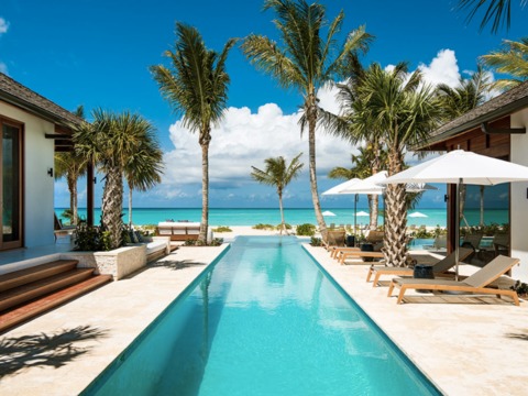 お城や別荘に泊まれる Airbnbがリゾート地の高級物件も対象に Business Insider Japan