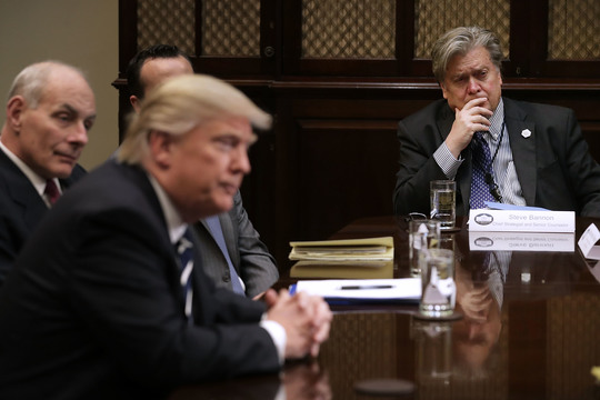 バノン氏とトランプ氏