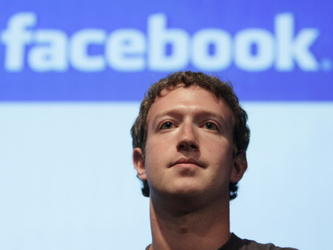 情報流出事件でも業績は好調 フェイスブックceoマーク ザッカーバーグのお金の使い方 Business Insider Japan
