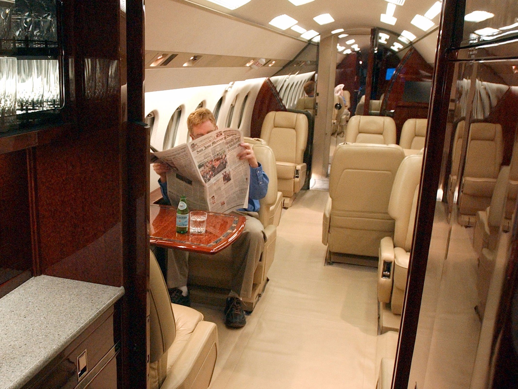 家賃より社用ジェット機が安い 法律事務所はサンフランシスコに拠点を置かず通勤する Business Insider Japan