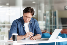 バフェットがすすめドラッカーが問う｢連休にやるべき5つのこと｣