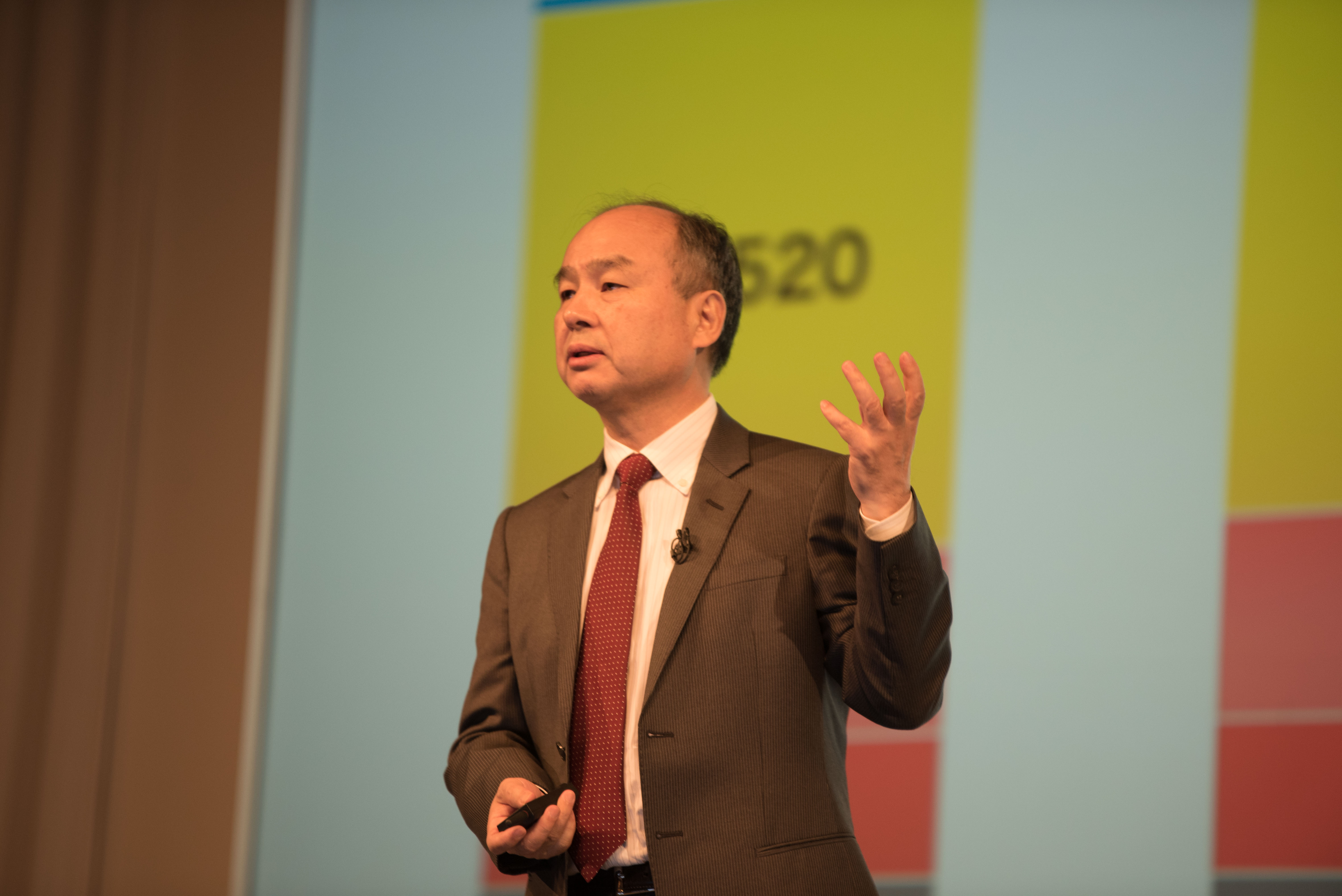 ソフトバンクの群戦略は投資会社への転身宣言——孫氏肝いりの親子上場に浮かぶ3つの疑問 | Business Insider Japan