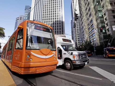 アマゾン、シアトル本社などで数百人を削減 —— 同社ではレアケース