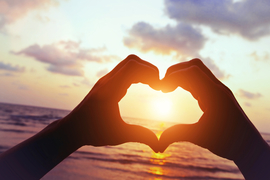 GW最終日の法則：｢マッチングアプリ登録者が増える｣、でも海外共通の特異日は“あの日”だった