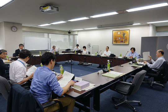 これでいいのか? 公取委「携帯電話 意見交換会」の違和感 ── 信憑性乏しい調査、「有識者」発言の疑問