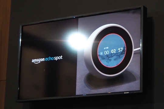 これがアマゾンの本命 Echo Spot ができること できないこと10 スマートスピーカーが先行予約開始 発売は7月末 Business Insider Japan
