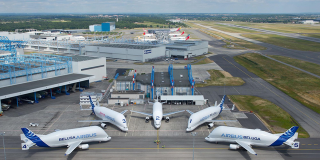 エアバスの未来を左右する巨大貨物機 ベルーガxl とは Business Insider Japan