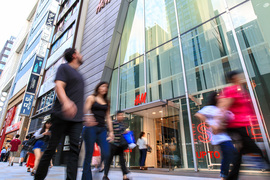 ファストファッション冬の時代象徴するH&M銀座店——“安く”だけでない消費者の変化