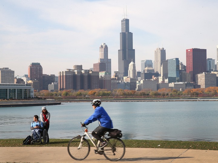 シカゴ、ベーシックインカムの導入実験を行うアメリカ最大の都市に