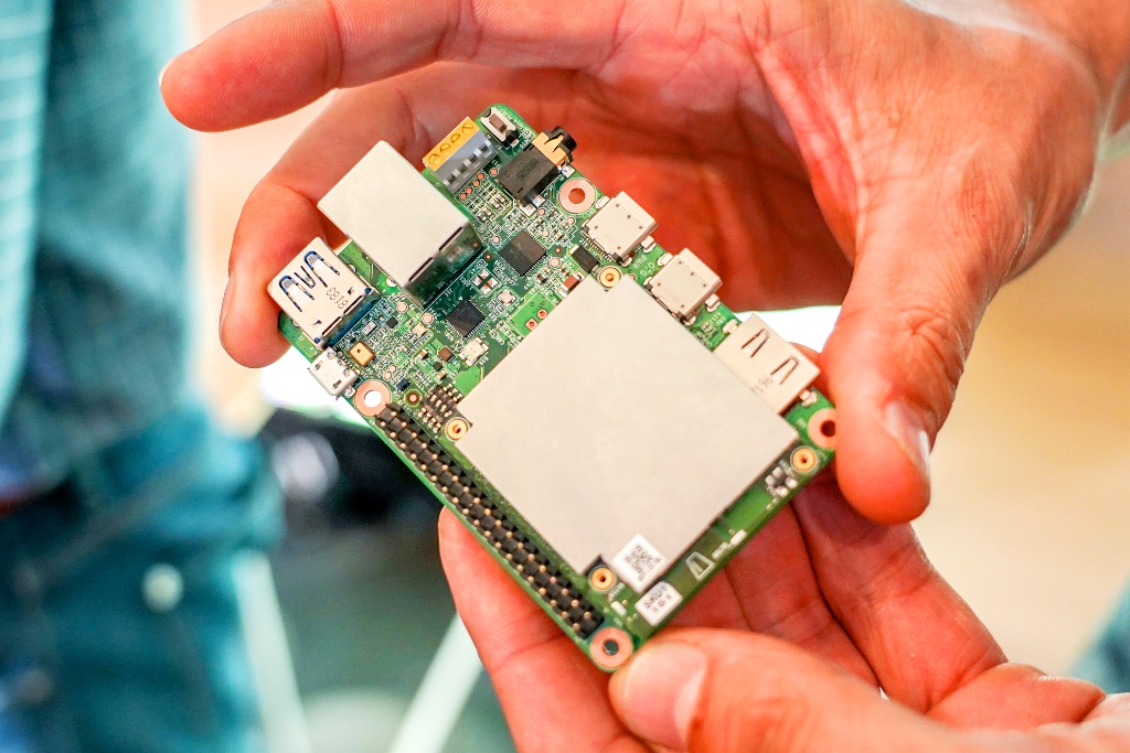 グーグルが外販するAI向け半導体｢Edge TPU｣の全貌：Google Cloud Next ‘18 Business Insider