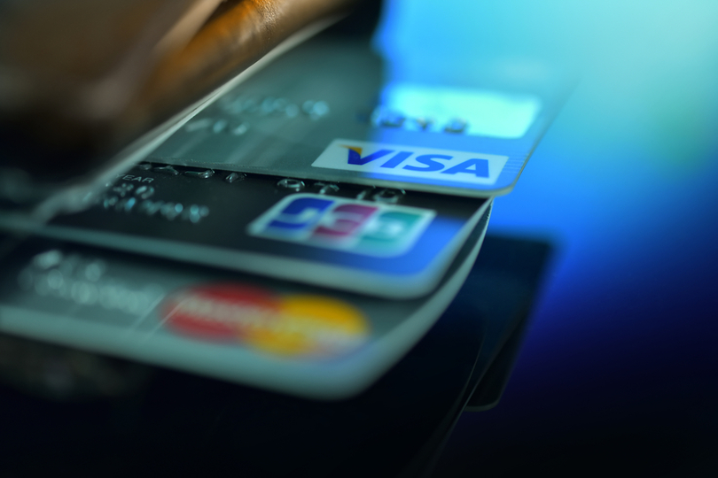 1万人調査で見えた「人気クレジットカードの秘密」2018年版 年会費別顧客満足度調査