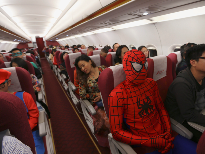 あなたは大丈夫? 飛行機に乗って、周りに最も嫌がられる人 ワースト10