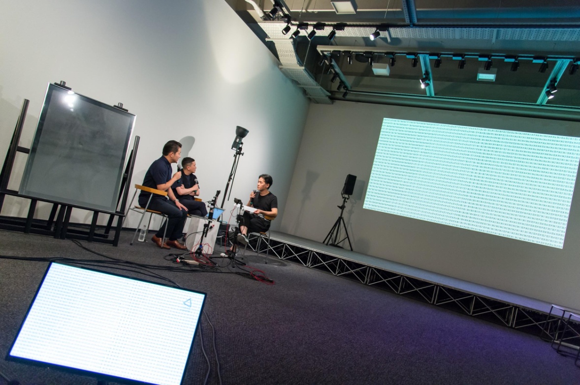 平澤氏の作品シリーズ｢FIGURE｣