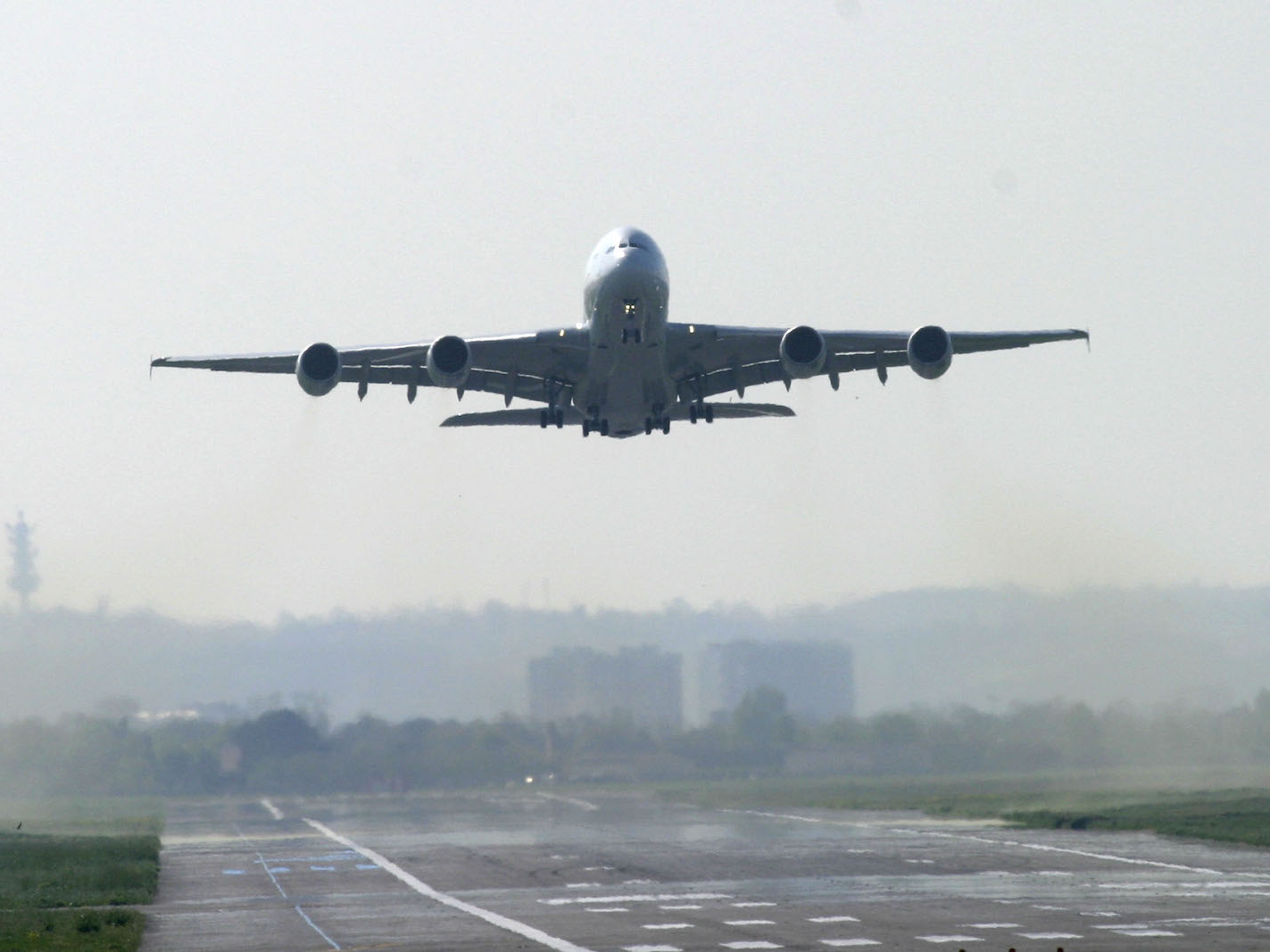 1機500億円、世界最大＆最も高価な旅客機エティハド航空のA380に