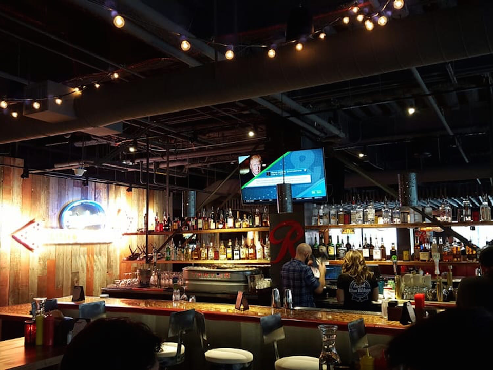 サムズ・タバーン。