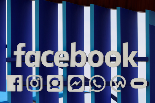 フェイスブック
