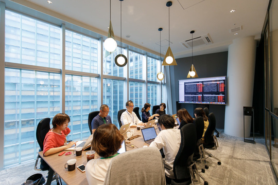 編集会議の様子