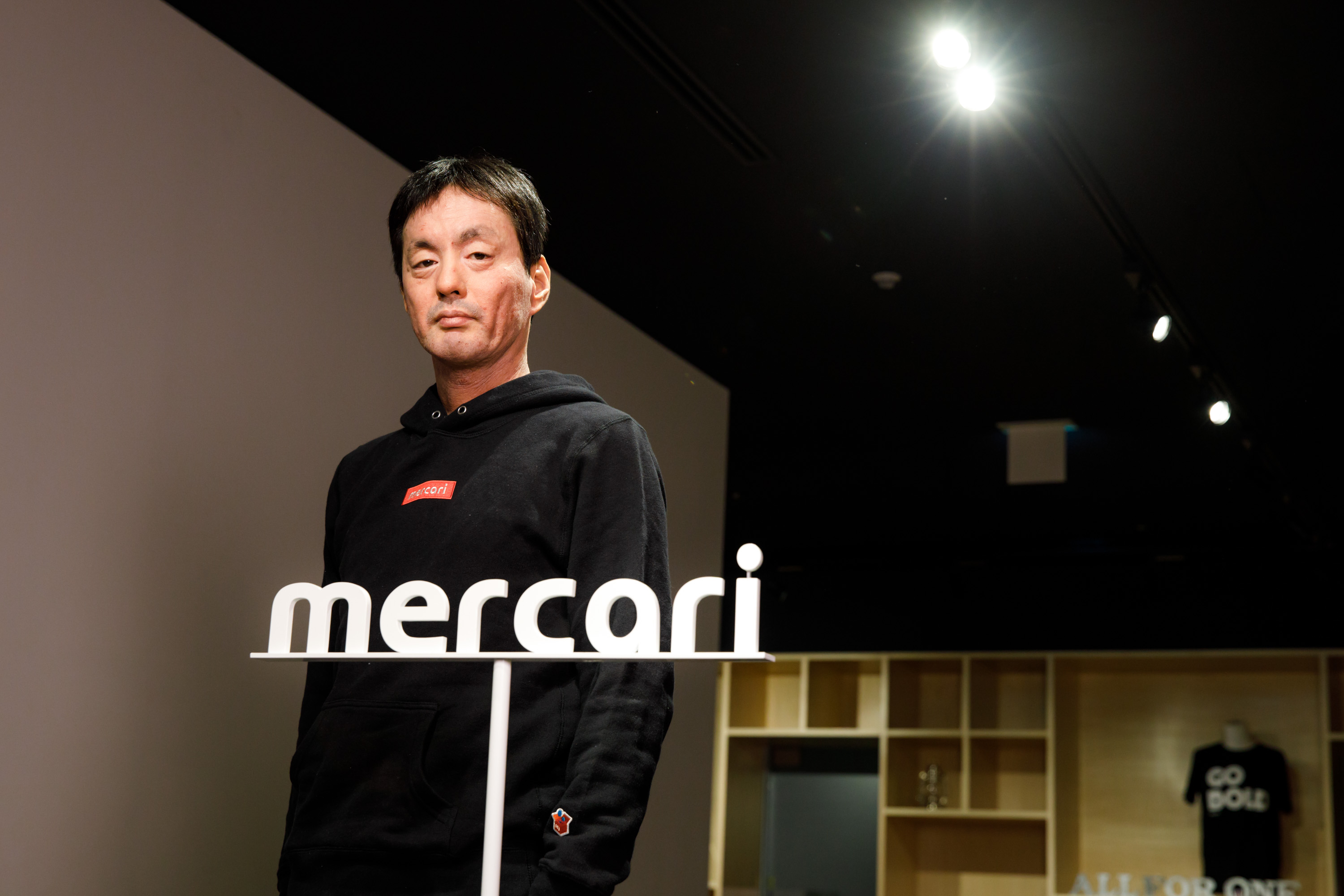 メル出品になります メルカリ、1Qは25億円の営業赤字、売上高105億円 —— 市場に混在