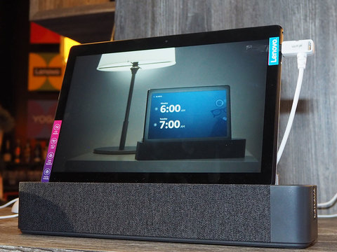 軽量新型thinkpad X1 Yoga Echo相当になる199ドルandroidタブも登場 レノボ新発表の注目4機種 Ces19 Business Insider Japan