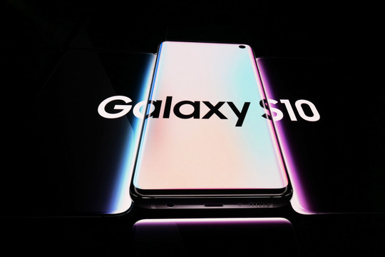 Galaxy S10eは 高止まり するスマホ業界を変えるか 世界シェア1位 サムスンの意地 Business Insider Japan