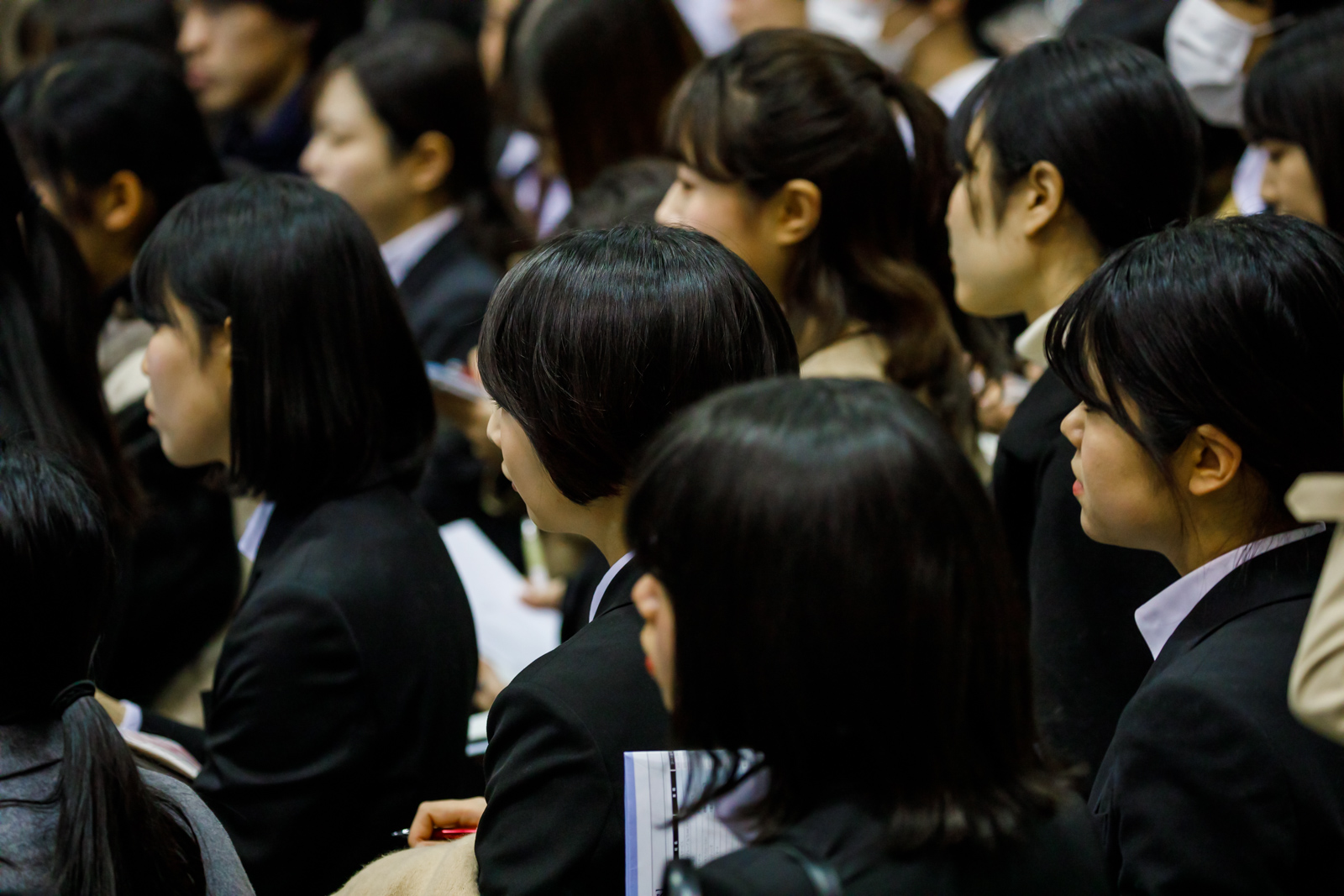 なぜ日本人は承認欲求というu201c病u201dにかかりやすいのか。『承認欲求の呪縛 