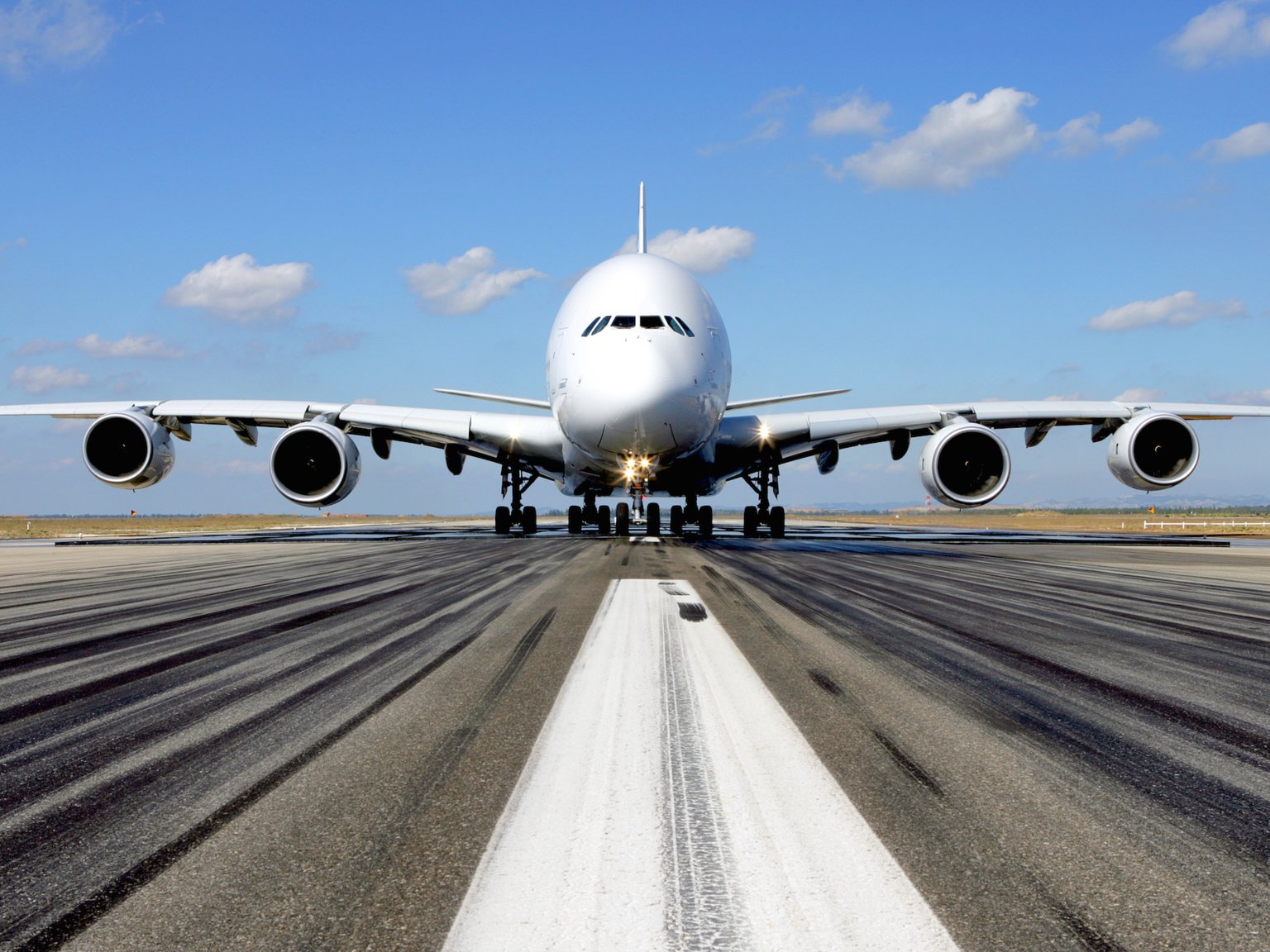 値下げ‼️エアバス3801/200 2機セット