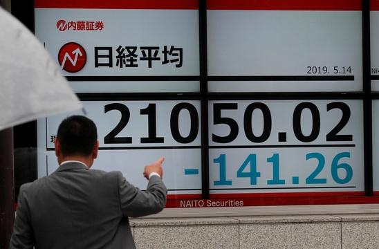 株価ボード。