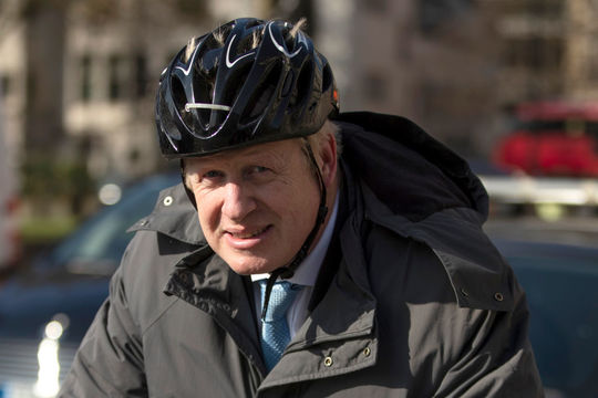 イギリス新首相ボリス ジョンソン氏の物議を醸した発言 行動の歴史 Business Insider Japan イギリス新首相ボリス ジョンソン氏の物議を醸した発言 行動の歴史 Business Insider Japan