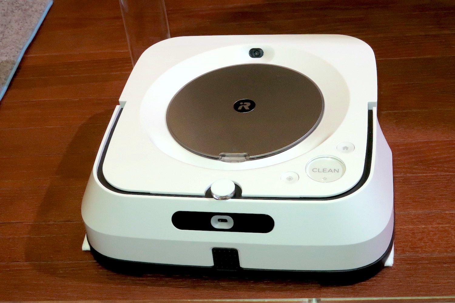 水拭きロボ掃除機「ブラーバ ジェットm6」はここまで賢くなった