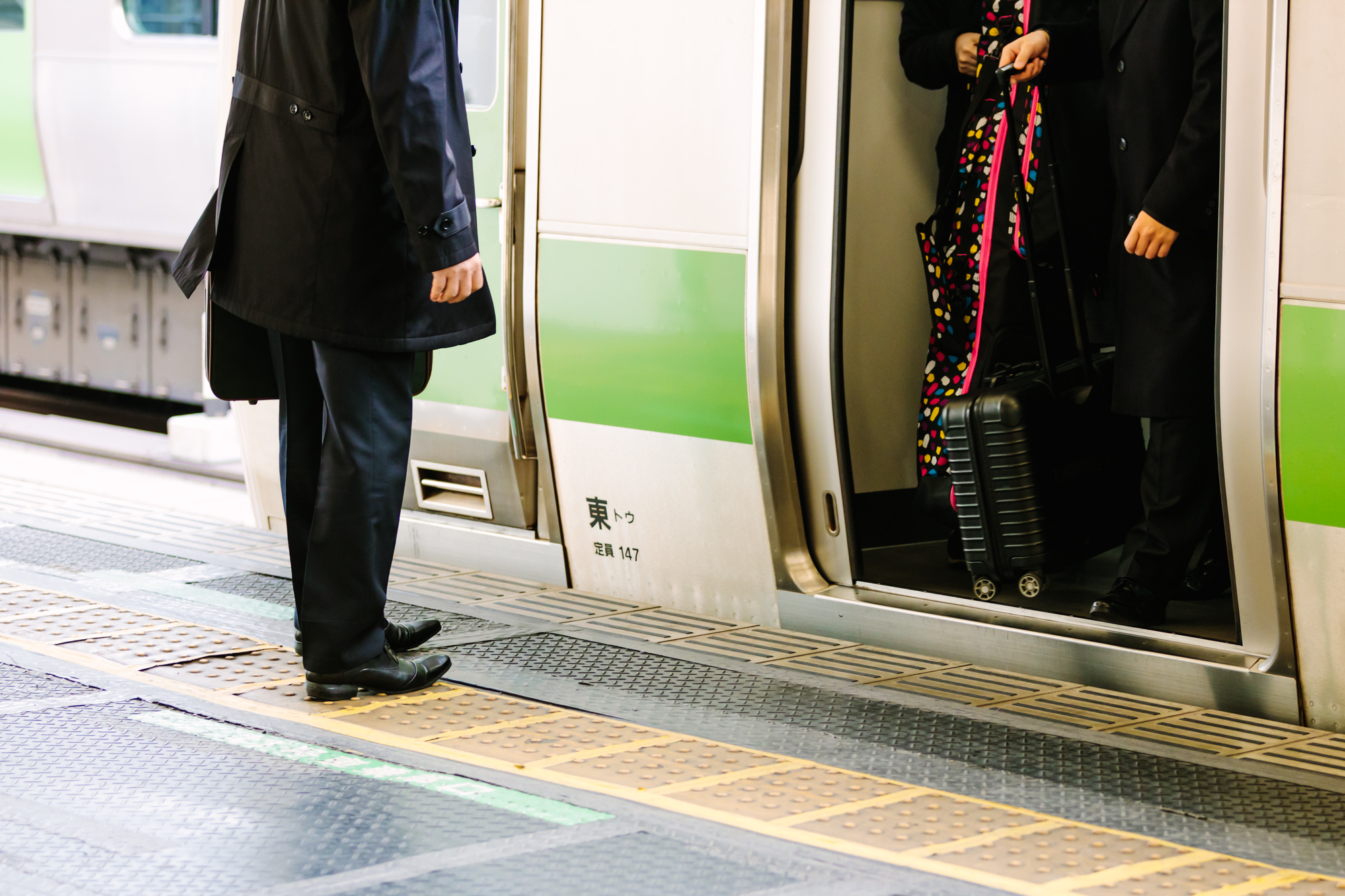 女性車掌　盗撮画像 