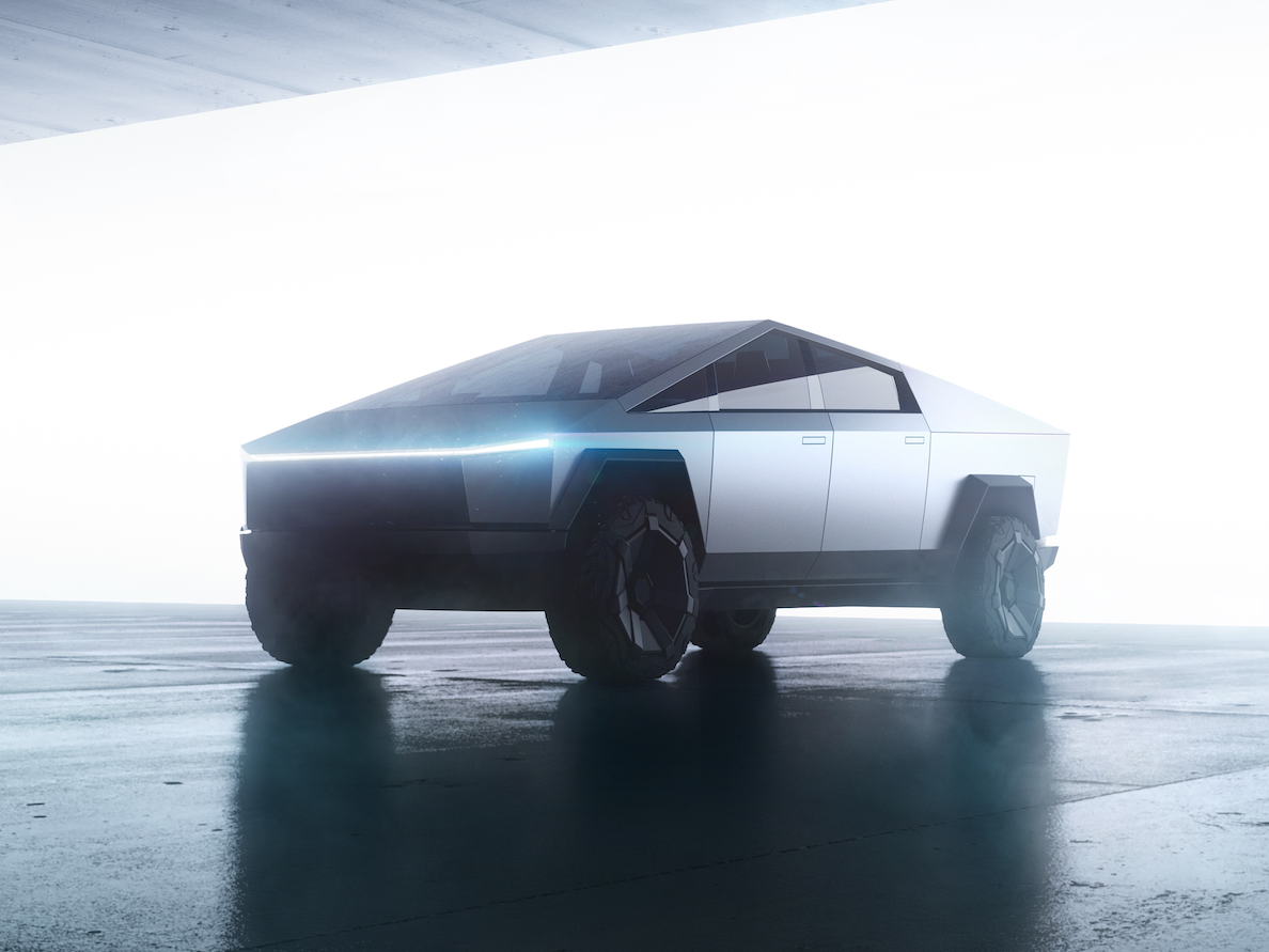 サイバートラックも、2010年後半から2020年前半にかけての自動車市場（もちろんトラック市場だけでなく）では他に類を見ないものだ