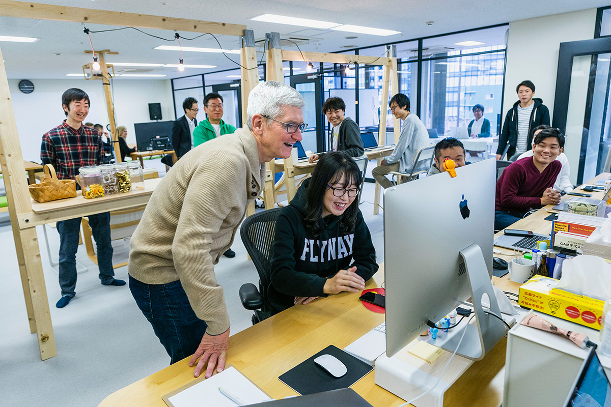 アップルCEOがオフィスにやってきた。星野源さんの次に訪ねたのはベンチャー・TimeTree社 | Business Insider Japan