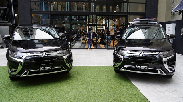 特務機関nerv 仕様の防災ハイブリッド車両が生まれた理由 Itベンチャーが三菱自動車 スカパーjsatとコラボ Business Insider Japan