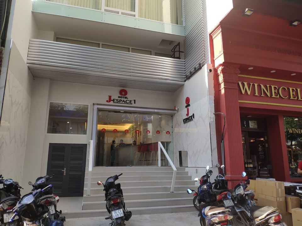 japanesecapsulehotel13