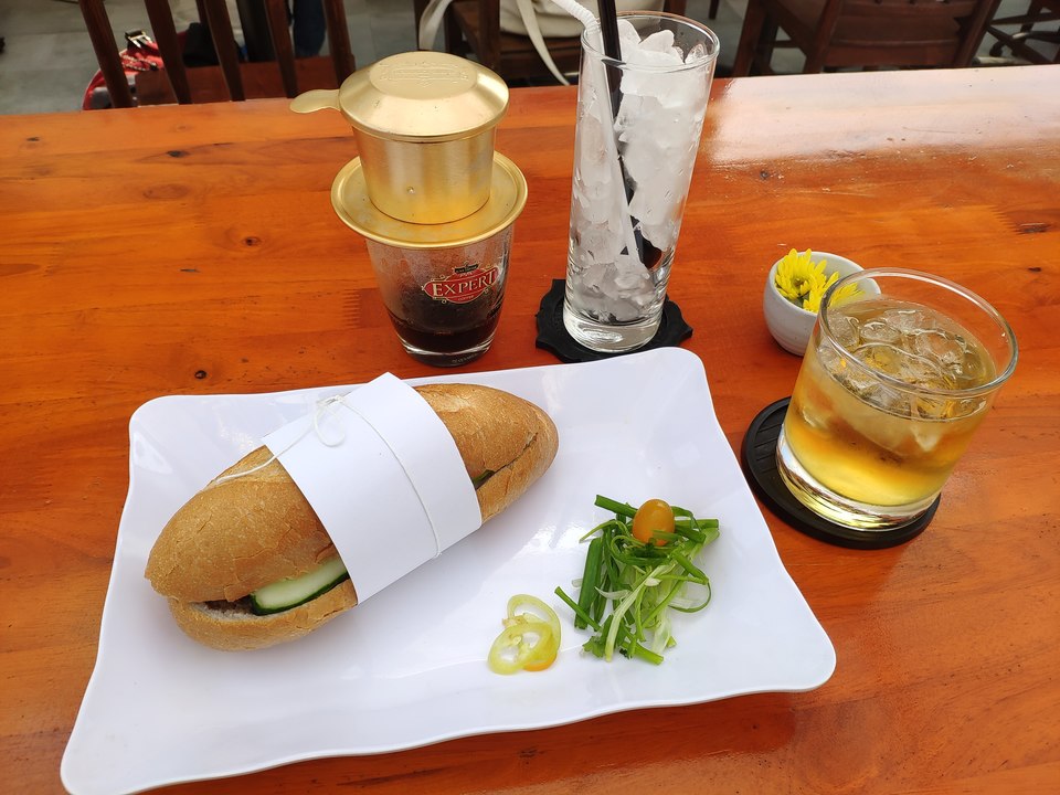 japanesecapsulehotel16