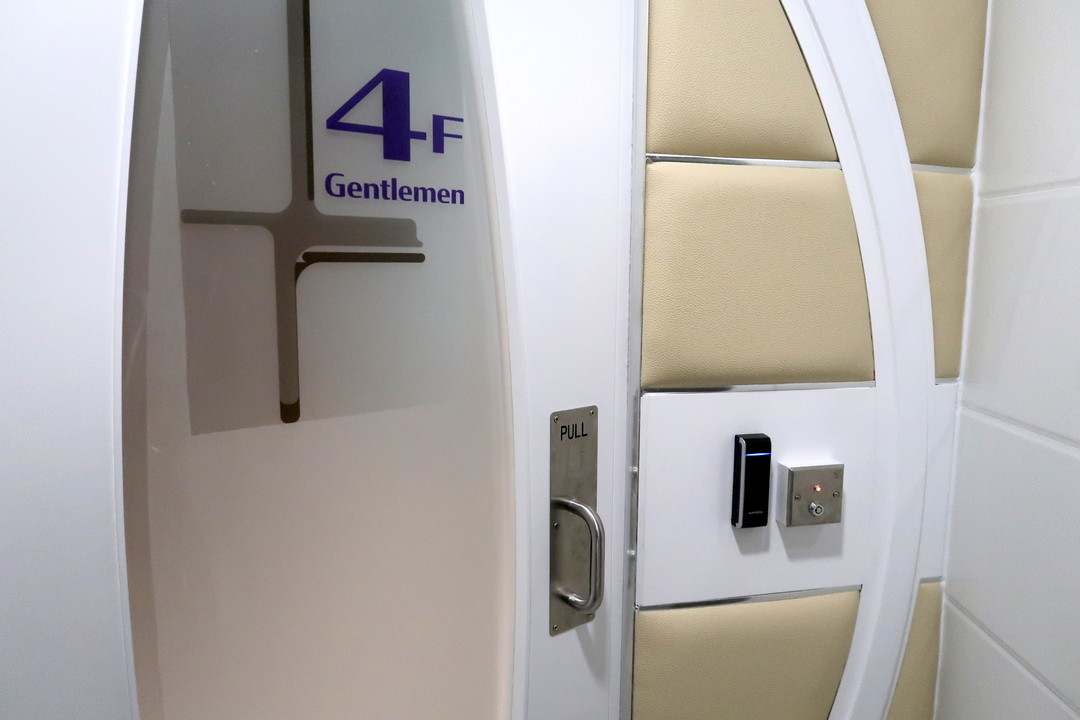 japanesecapsulehotel09