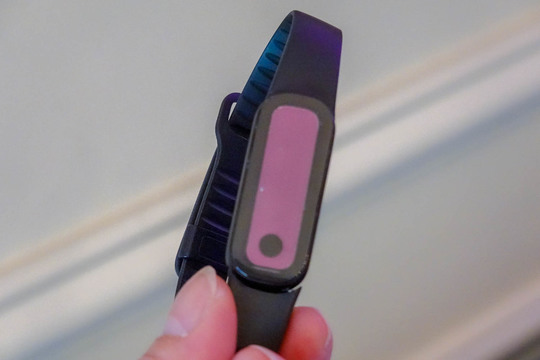 マッサージFC｢リラク｣運営がu201cヘルステックu201dへ。充電不要の活動量計 