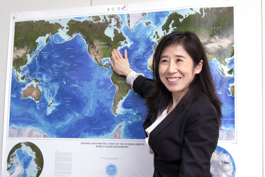 阿部彩子（あべ・あやこ）さん写真