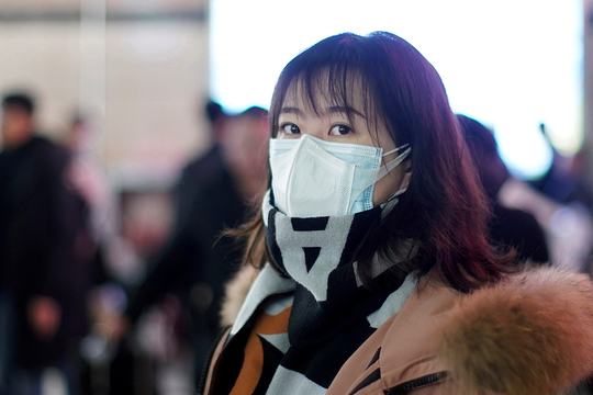 新型コロナ「日本国内でも広がる可能性」と東大教授、今知るべき5つのこと