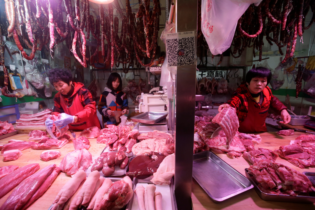 肉を売る店