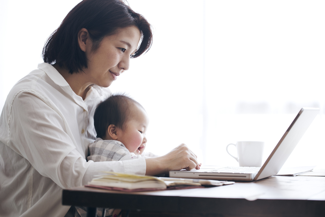 子育てや介護への理解がある職場のイメージ写真