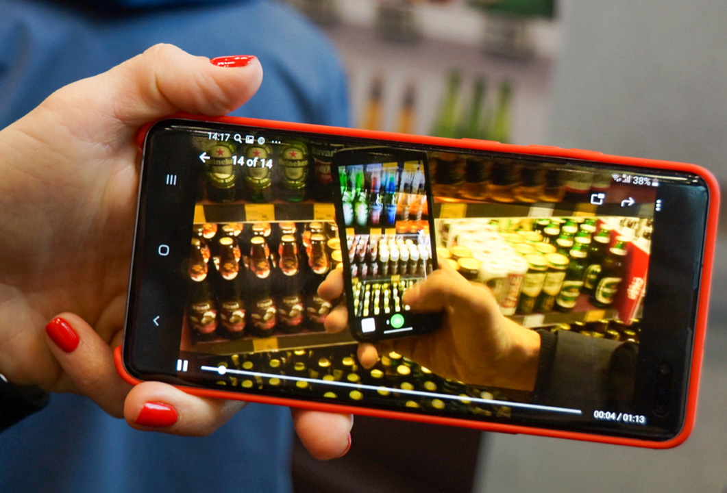 競合価格を認識する様子