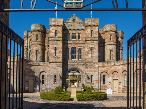 お城で暮らしたいというあなたに スコットランド女王メアリー1世ゆかりの古城が販売中 Business Insider Japan