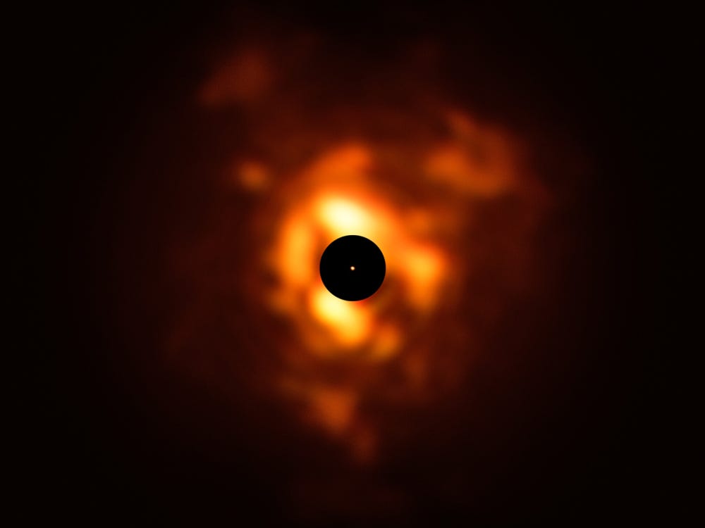 熱レベルの変化や、表面にある対流の動きによっても薄暗くなる可能性がある