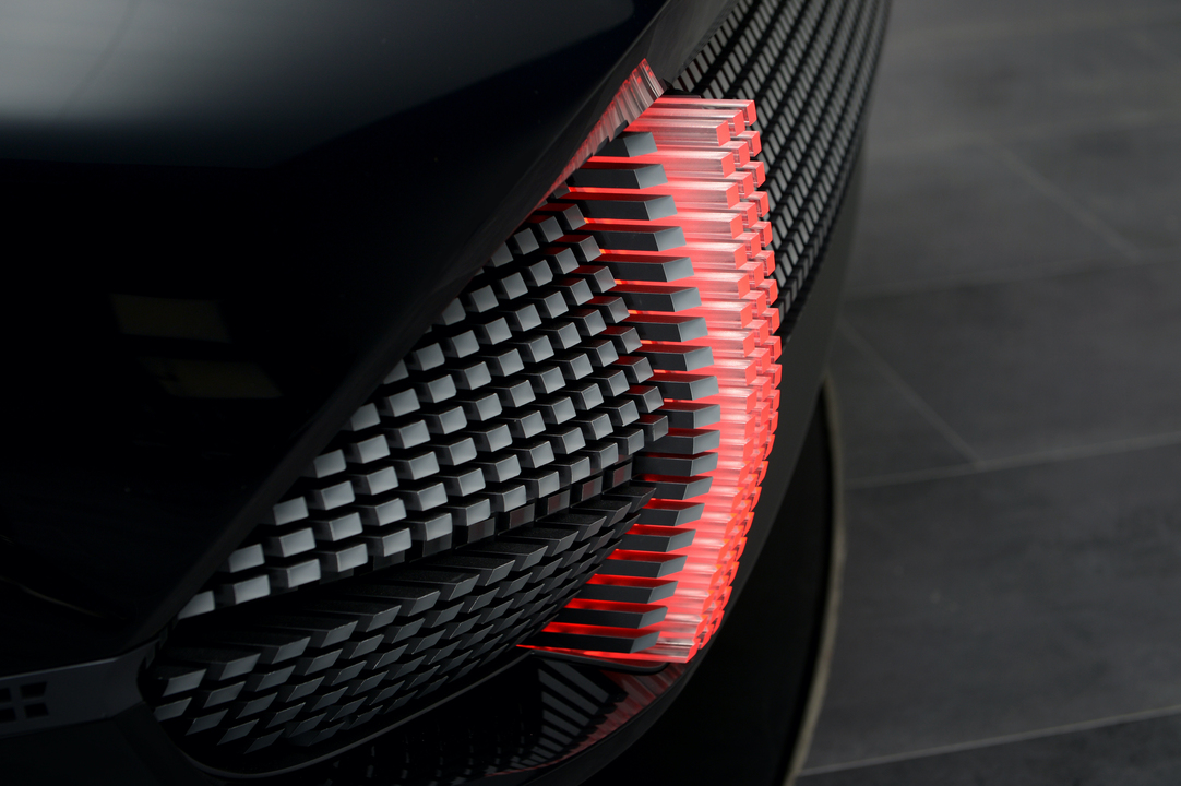 ピクセル化したライトのデザインはリアライトにも採用され、ヒュンダイは｢将来のヒュンダイの特徴的なデザイン要素｣になると述べている