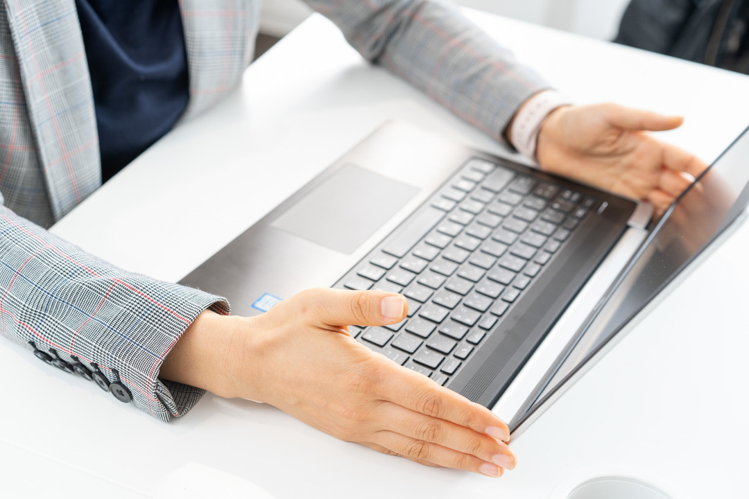 尾崎えり子さん