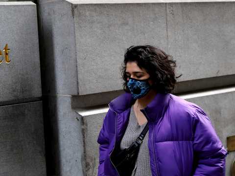 学生からは戸惑いの声も ニューヨーク大学 1万人以上の学生に学生寮を明け渡すよう求める 新型コロナウイルス Business Insider Japan