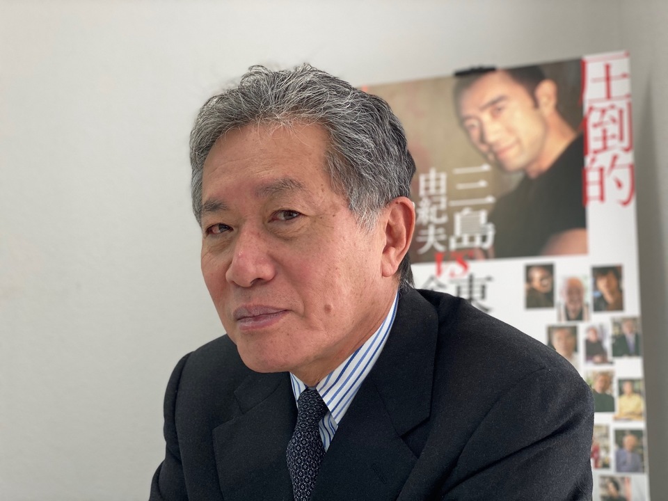 内田さんは「現代の日本の若者たちは、自分が何を言っても、何をしても、世の中はまったく変わらないという無力感に蝕まれている」と指摘する。