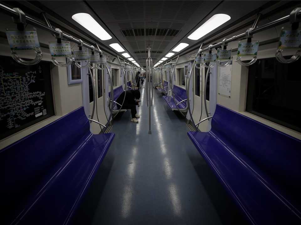 北京を走る地下鉄には乗客がほとんどいない