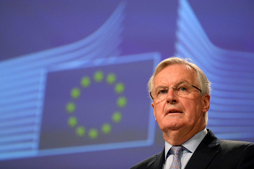 karakama_corona_barnier